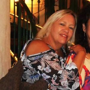 Meet your Posher, Laurie